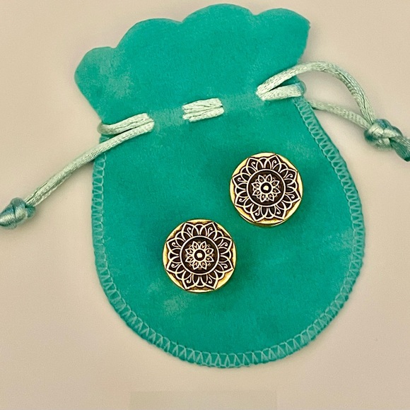 🔘 14mm -18k over 316 Surgical Steel Ear Plugs/stretcher Flower Design NWT - Picture 9 of 9